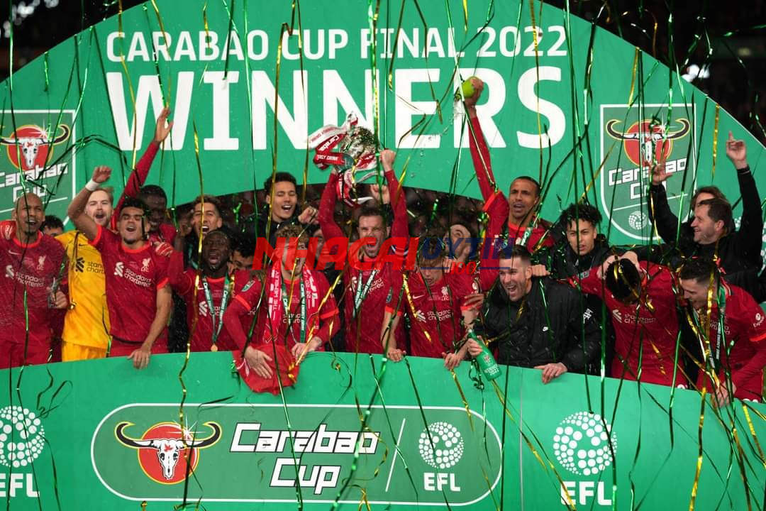 Đội đứng đầu trong bảng xếp hạng Cúp Carabao sẽ là ai?